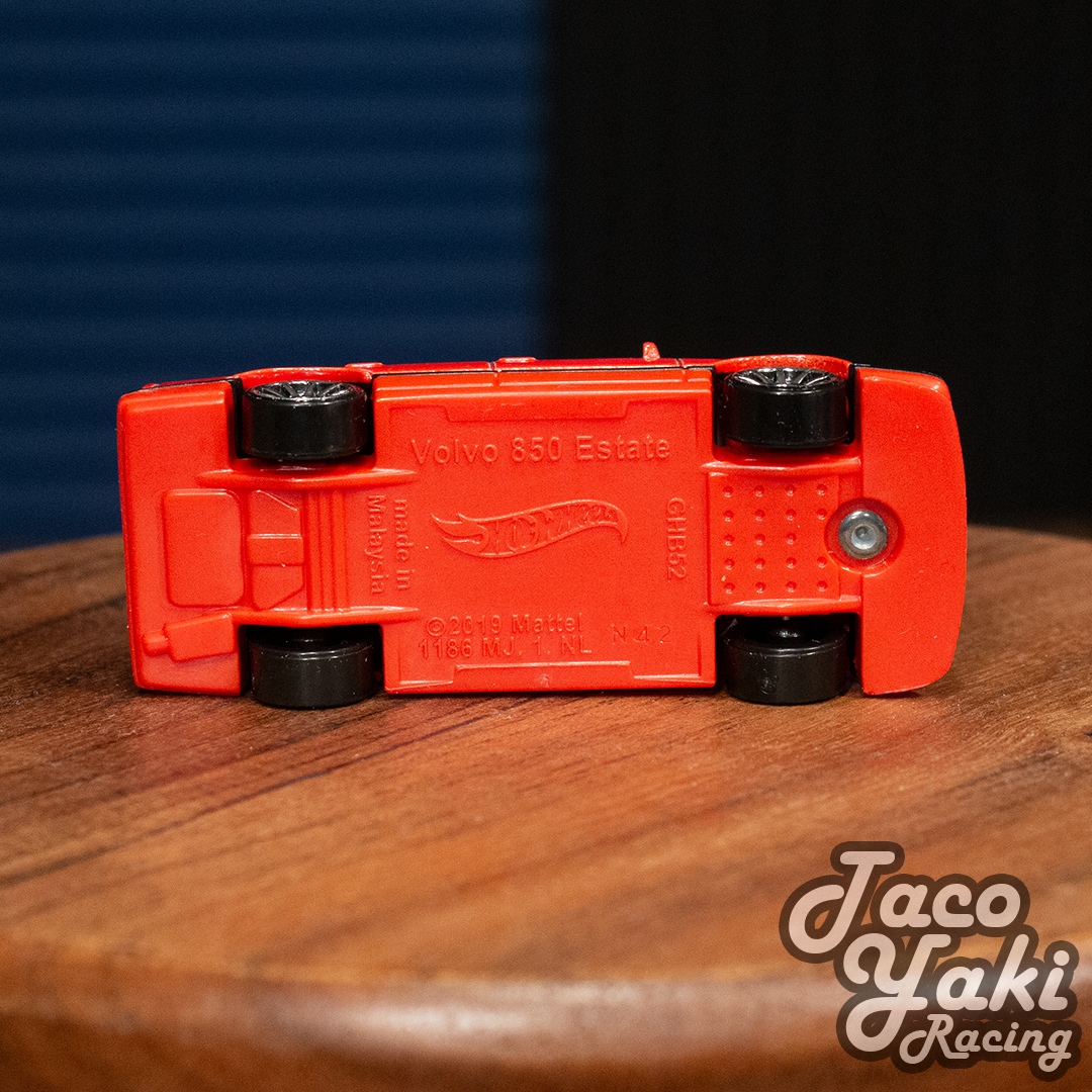 Volvo 850 Estate (Red) - Factory Fresh - Hot Wheels Basic Loose (2021)