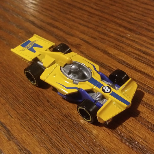 Formula Flashback (Yellow) - Multipack Exclusive - Hot Wheels Basic Loose (2020)
