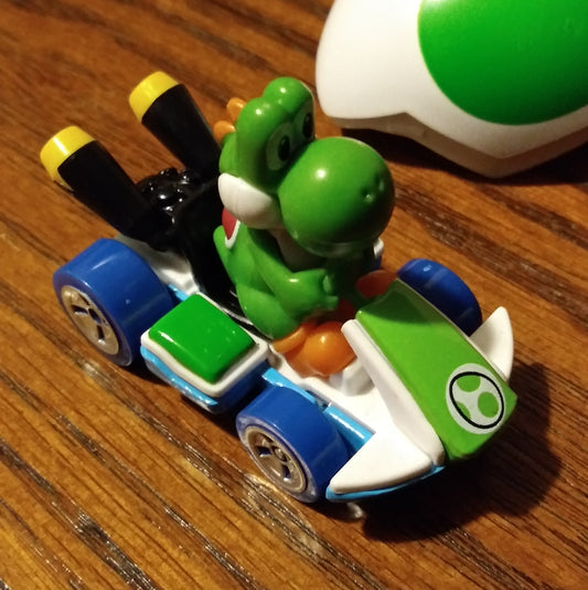 Yoshi Standard Kart - Mario Kart Yoshi Mystery Egg - Hot Wheels Loose (2021)