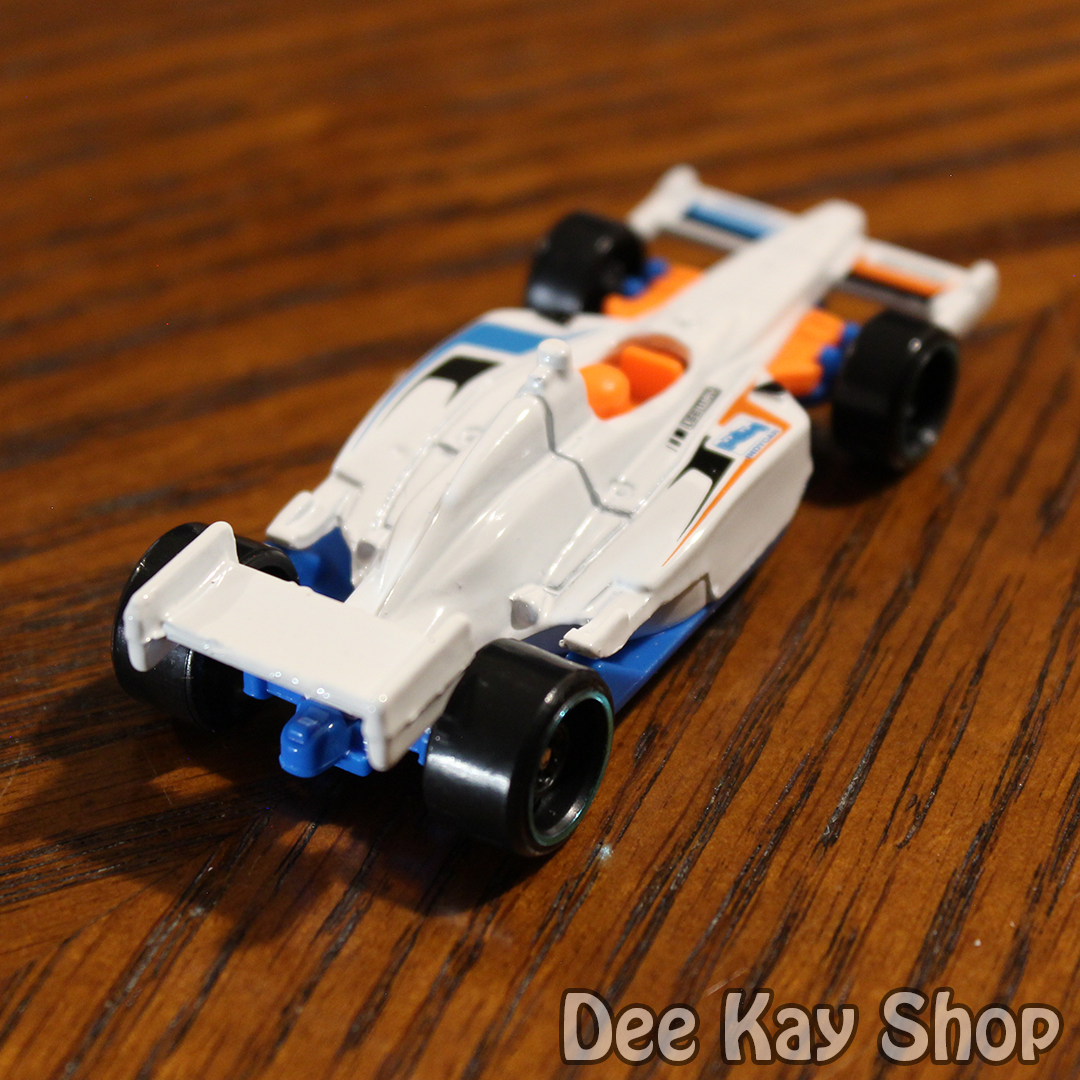 2011 IndyCar Oval Course Race Car (White) - Multipack Exclusives - Loose Hot Wheels Basic (2019)