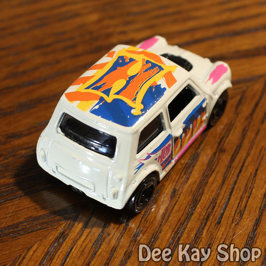 Morris Mini Cooper (Pearl Off-White) - HW Art Cars - Hot Wheels Basic Loose (2016)