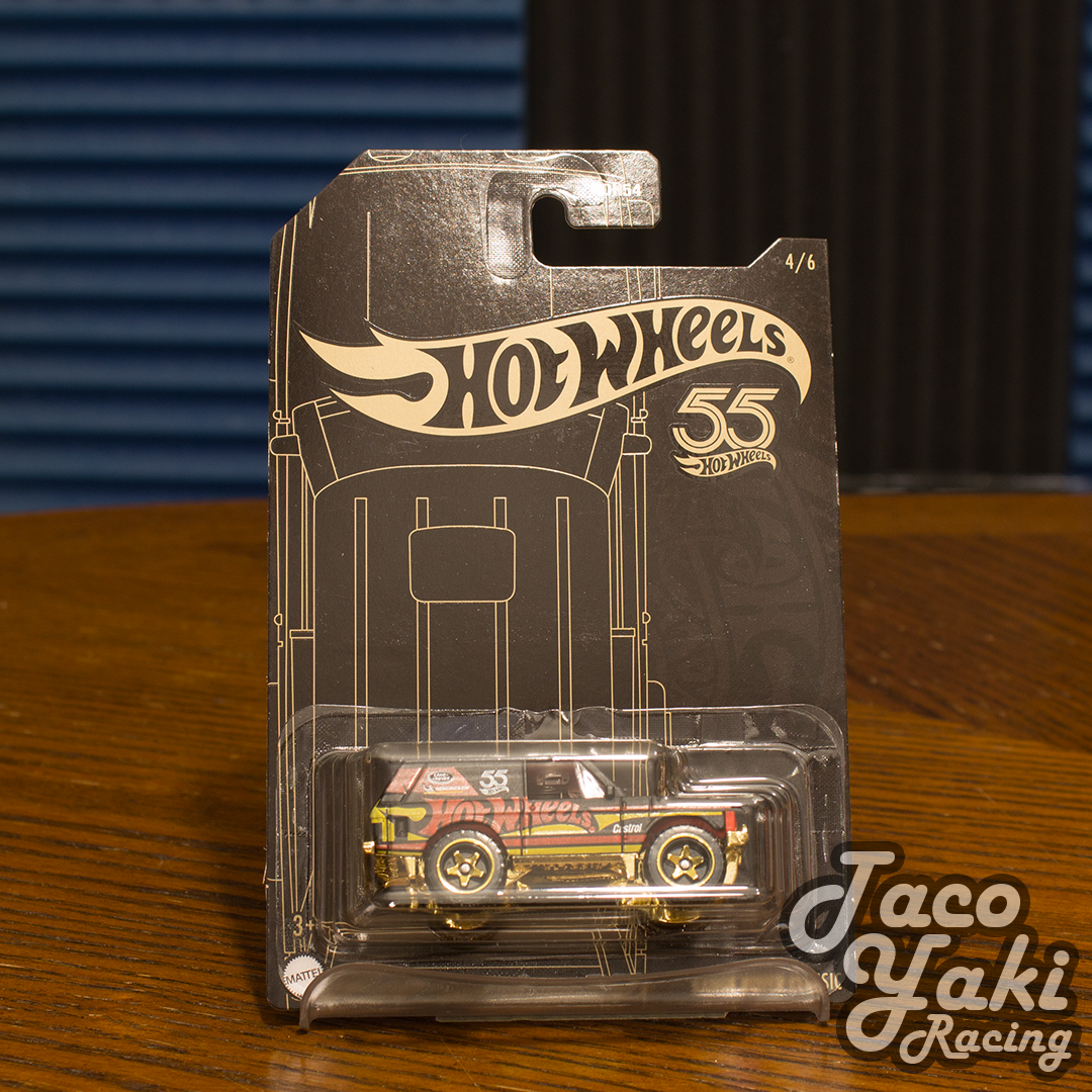 Range Rover Classic (Matte Black) - 55th Anniversary: Black and Yellow - Hot Wheels Basic (2023)