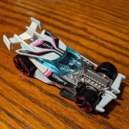 Drift King (White) - Track Builder - Hot Wheels Basic Loose (2019)