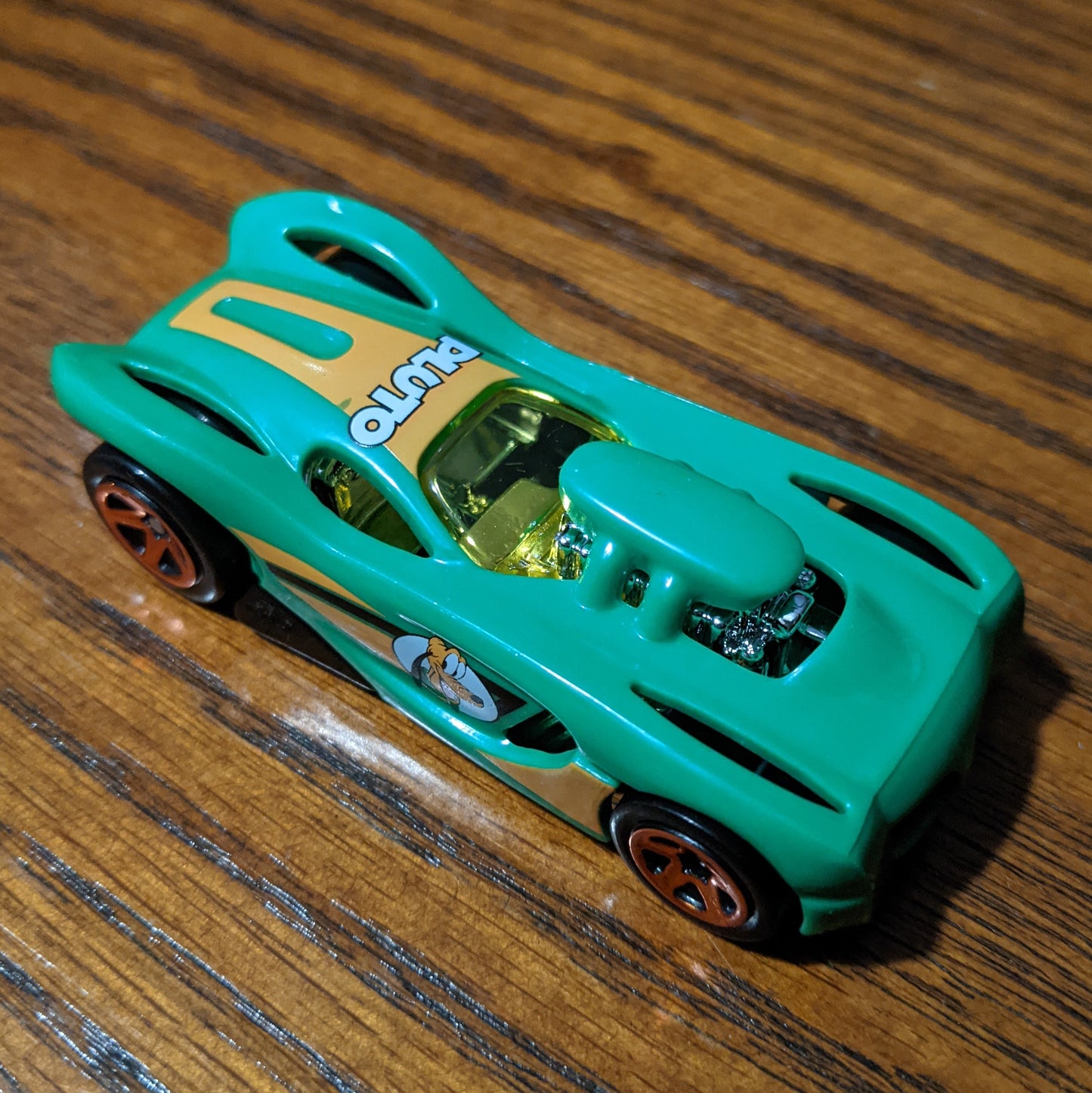 16 Angels (Light Green) - Disney Mickey and Friends 90th Anniversary - Hot Wheels Basic Loose (2019)