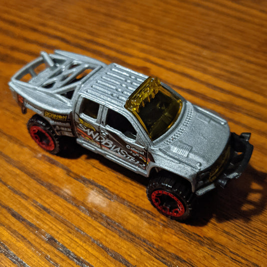 Sandblaster (Silver) - HW Hot Trucks - Hot Wheels Basic Loose (2018)