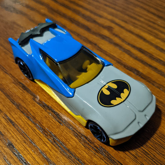 Batman - DC Universe Action Feature Character Cars - Hot Wheels Loose (2021)