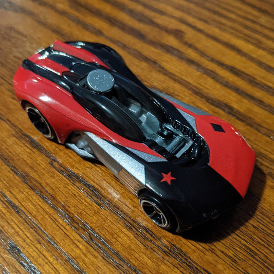 Harley Quinn - DC Universe Action Feature Character Cars - Hot Wheels Loose (2021)
