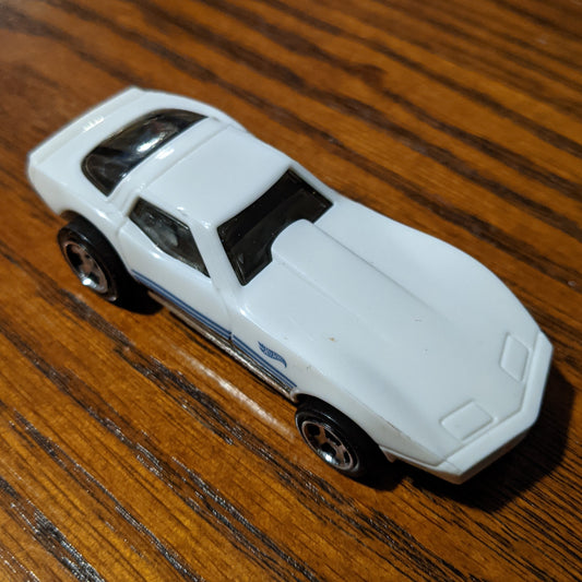 '82 Corvette Stingray (White) - Multipack Exclusive - Hot Wheels Basic Loose (2021)