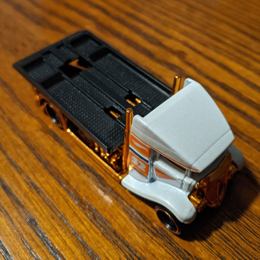 Fast-Bed Hauler - Pearl and Chrome 52nd Anniversary - Hot Wheels Basic Loose (2020)