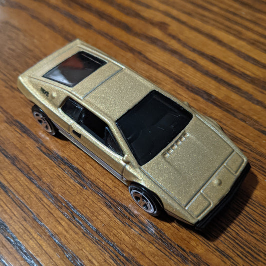 Lotus Esprit S1 (Gold) - Multipack Exclusive - Hot Wheels Basic Loose (2021)