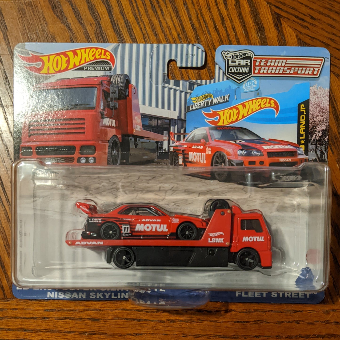 LB-ER34 Super Silhouette Nissan Skyline Fleet Street - Team Transport #44 - Hot Wheels Premium (2022)