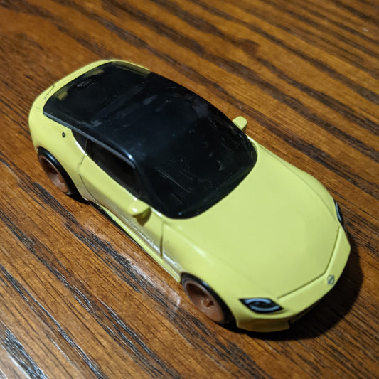 Nissan Z Proto (Ikazuchi Yellow) - Car Culture: Nissan Z - Hot Wheels Premium Loose (2022)
