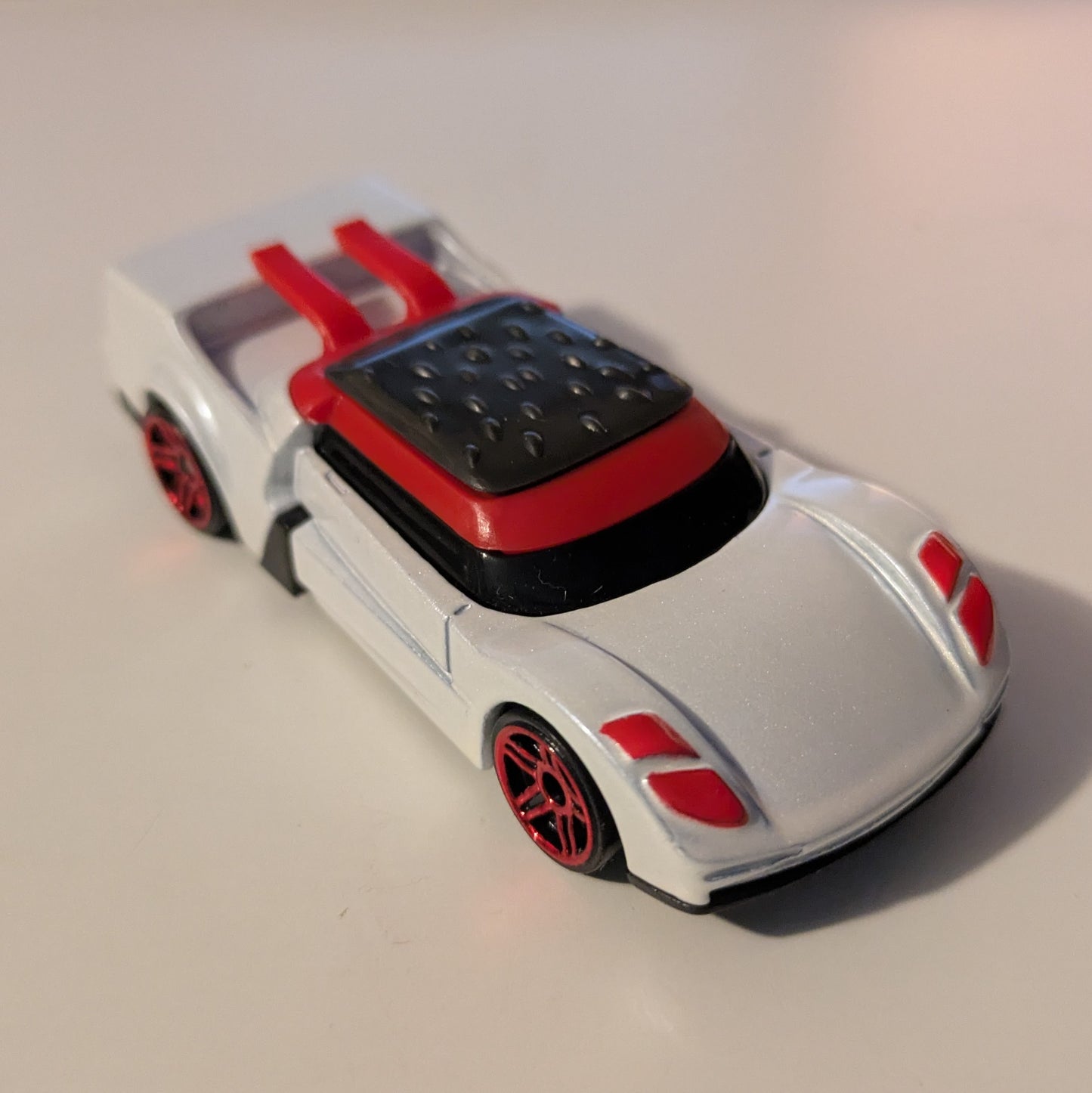 Ryu - Street Fighter V Character Car - Hot Wheels Gaming (2020)
