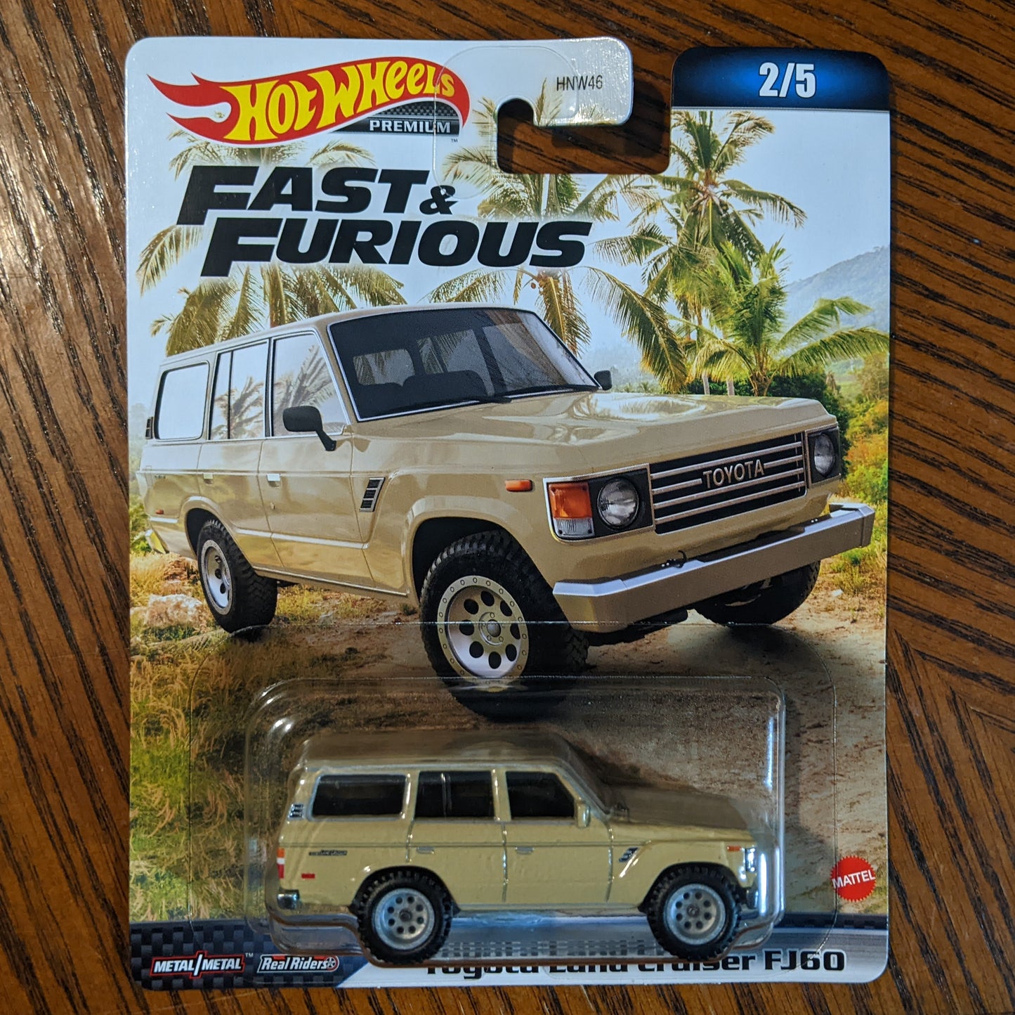 Toyota Land Cruiser FJ60 (Tan) - Fast & Furious - Hot Wheels Premium (2023)