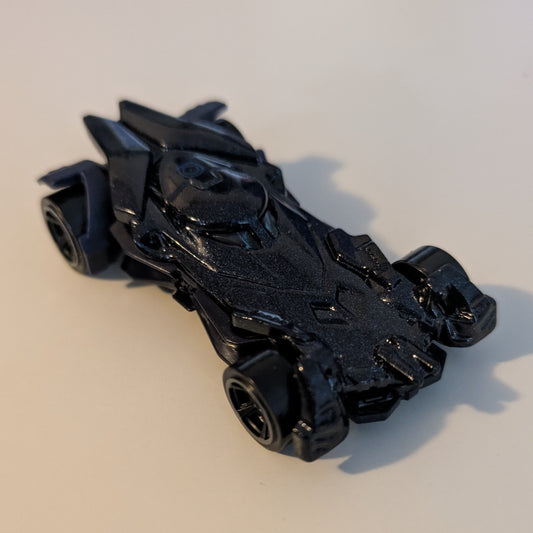 Batman v Superman Batmobile (Metalflake Dark Blue) - Batman: Mix 2 - Hot Wheels Silver Series (2022)