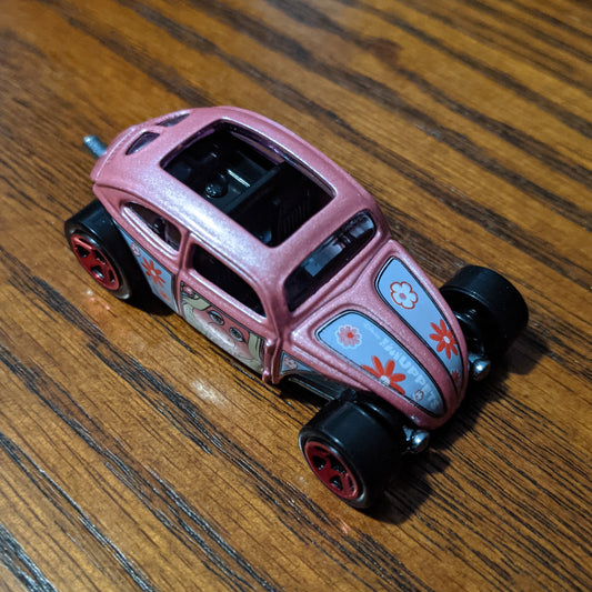 Custom Volkswagen Beetle (Metalflake Pink) - Disney's The Muppets - Hot Wheels Basic Loose (2021)